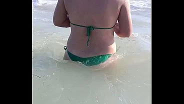 Bañándome en las playas de Yucatán