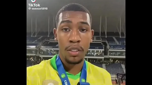 Novinho e veiote argentino botando a menor de RJ pra engolir tudo